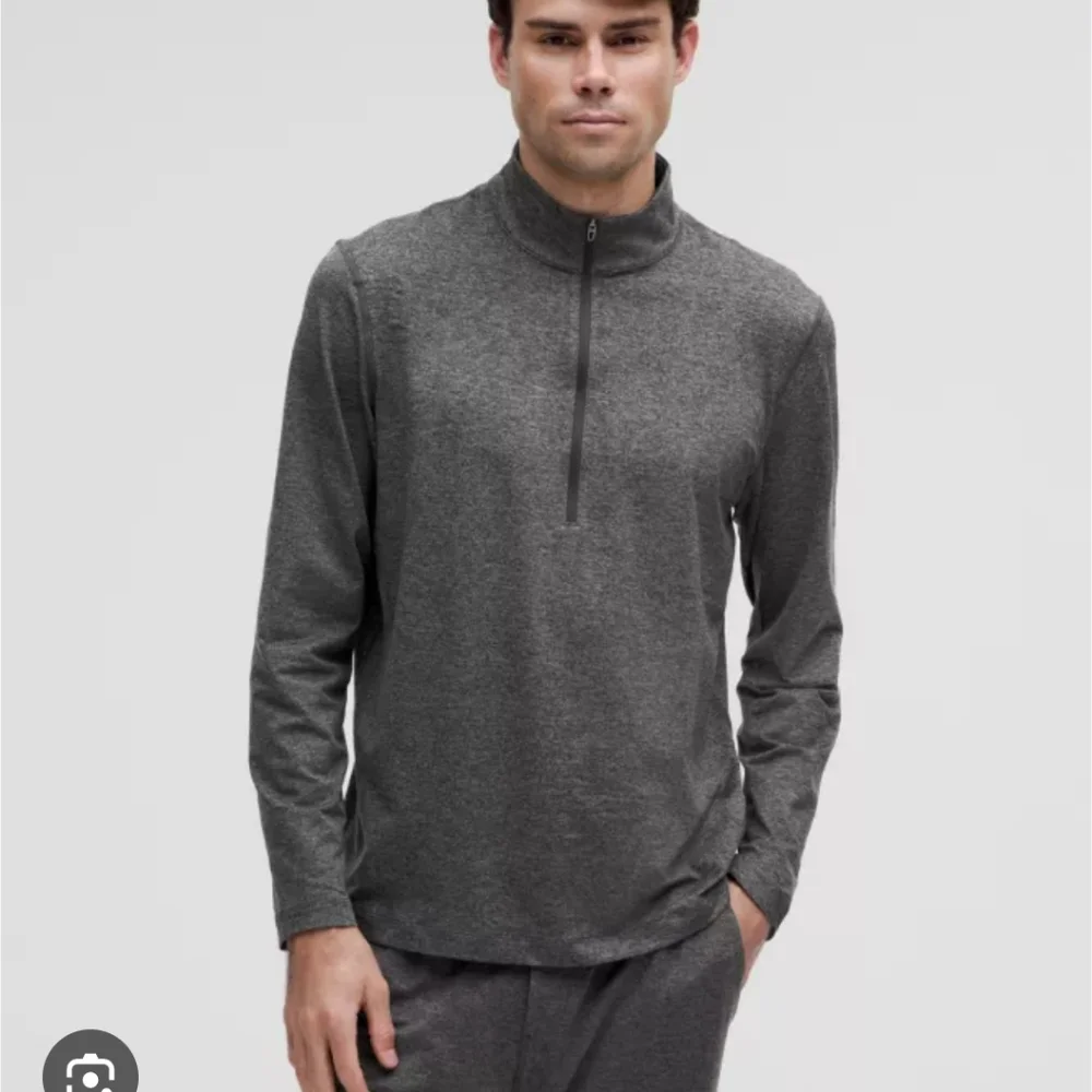 Lululemon Men's 1/4 Zip Soft Jersey Long Sleeve Heathered Black - Picture 1 of 8